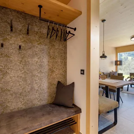 アパート Szuahaeusl